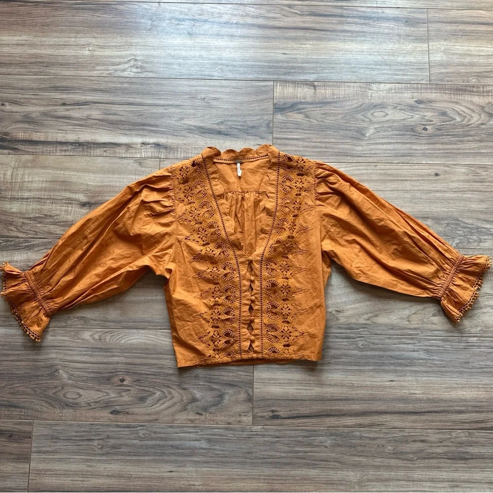 Free People Louella Blouse Tawny orange Lace Embroidered Top Size XS boho Crop